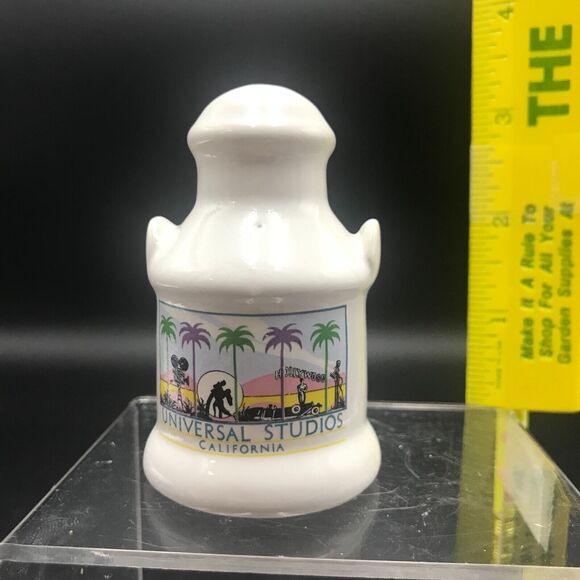 California Universal Studios Hollywood Souvenir Salt and Pepper Shakers - Picture 2 of 8